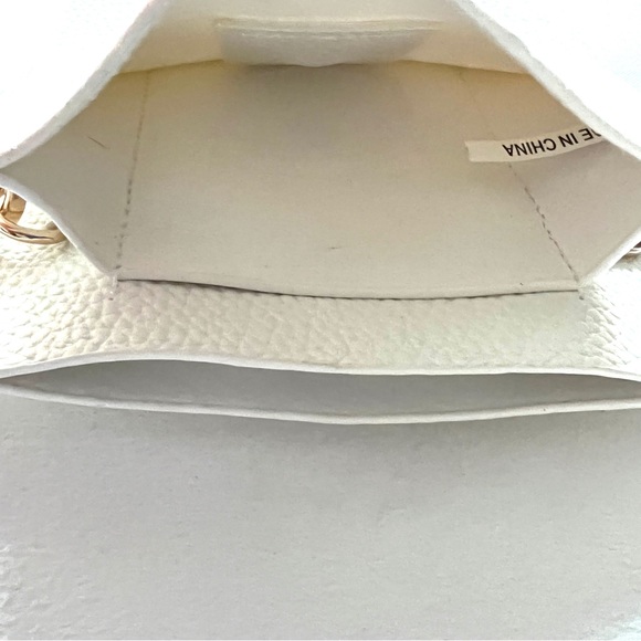 White Pebbled Crossbody Handbag Purse - Picture 8 of 8